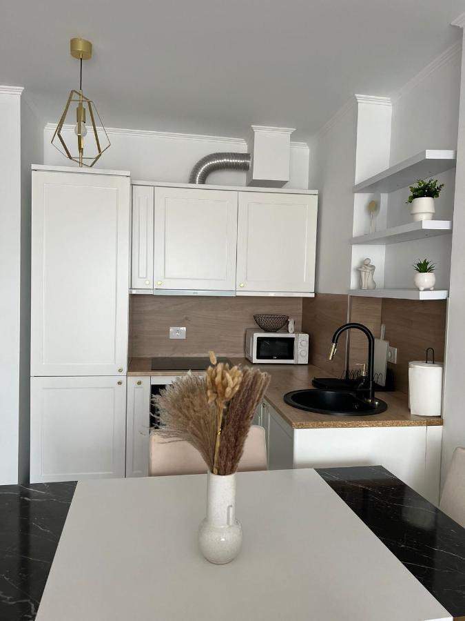 Glim Suite Oradea Buitenkant foto