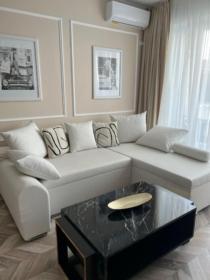Glim Suite Oradea Buitenkant foto